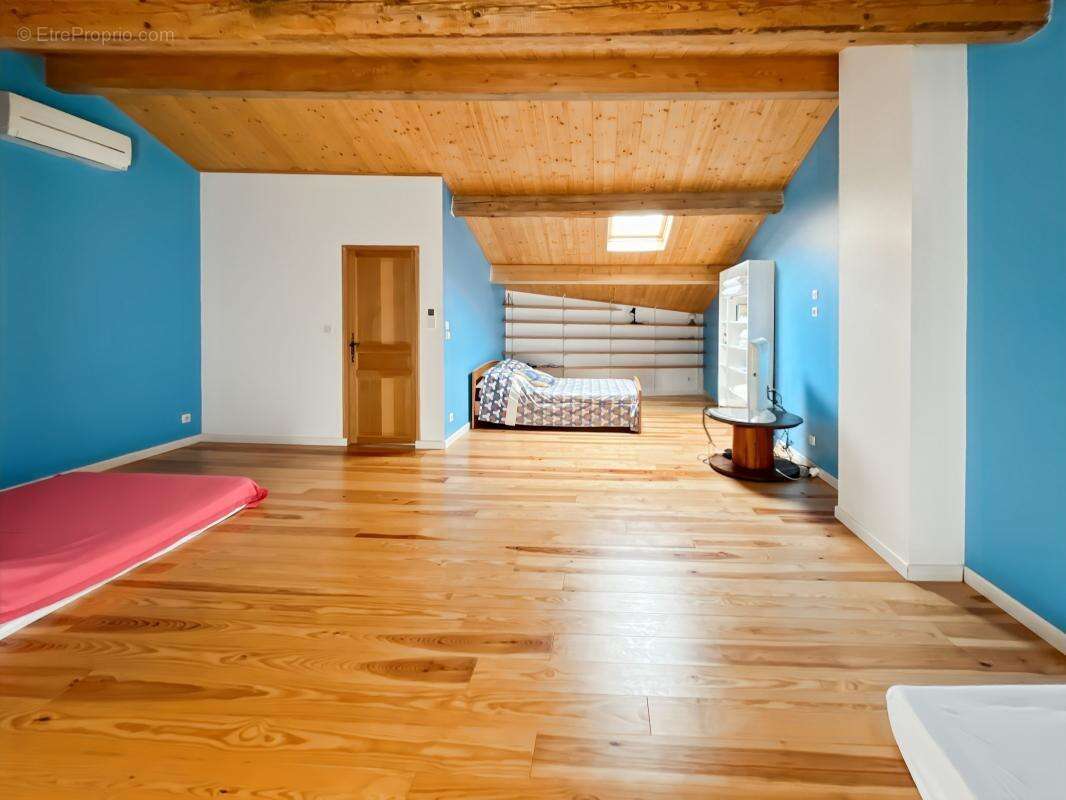 Maison à QUARANTE