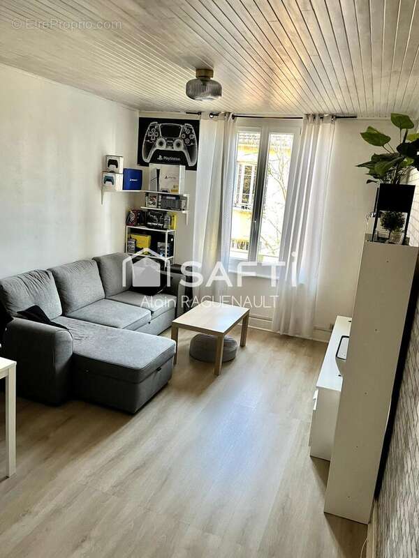 Photo 3 - Appartement à LYON-8E
