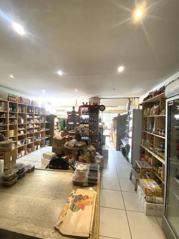 Commerce à MARSEILLE-12E