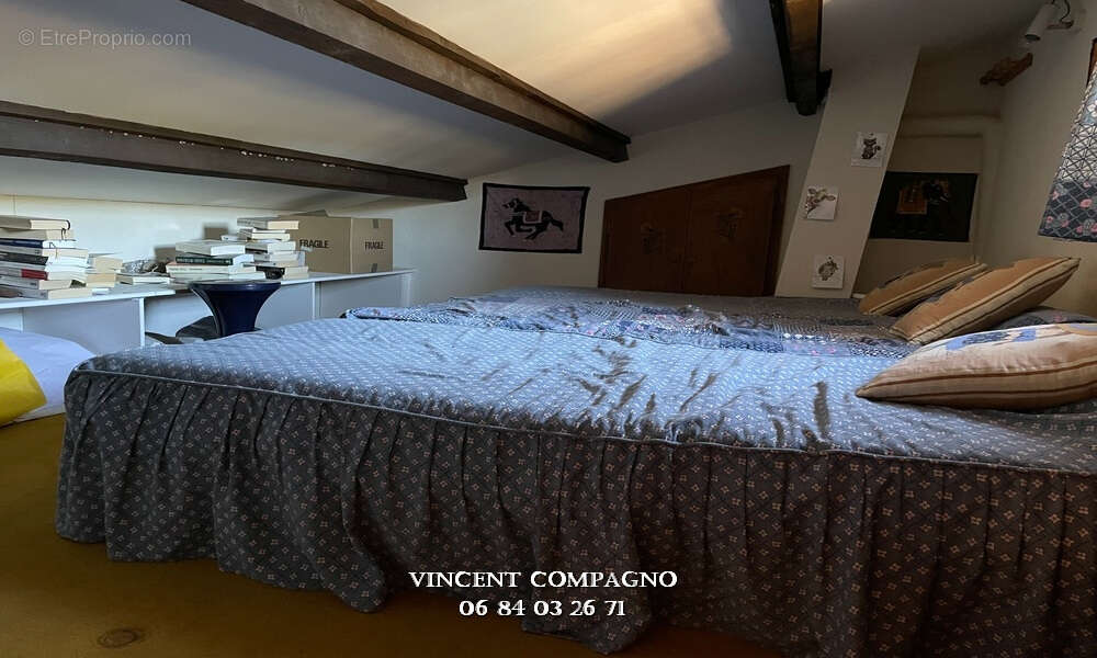 Appartement à ESPARRON-DE-VERDON