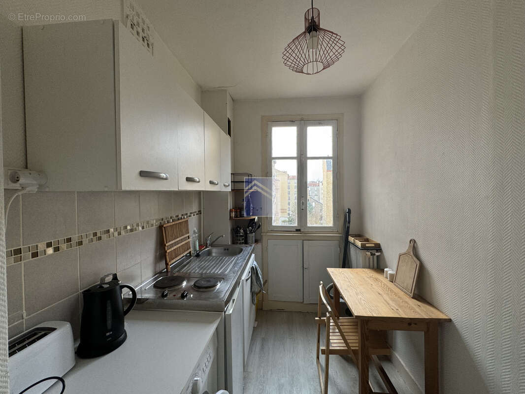 Appartement à COURBEVOIE