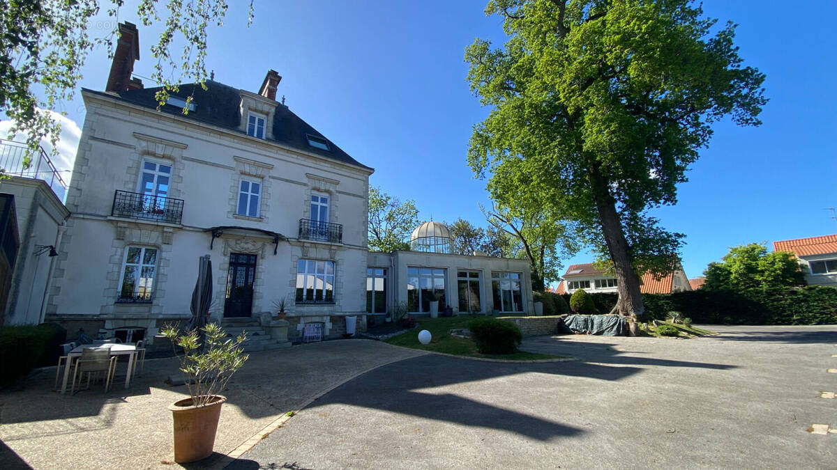Maison à SAINT-SEBASTIEN-SUR-LOIRE
