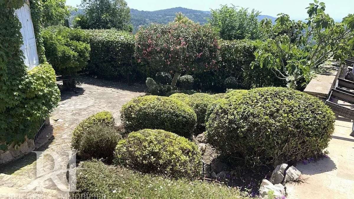 Maison à MOUGINS