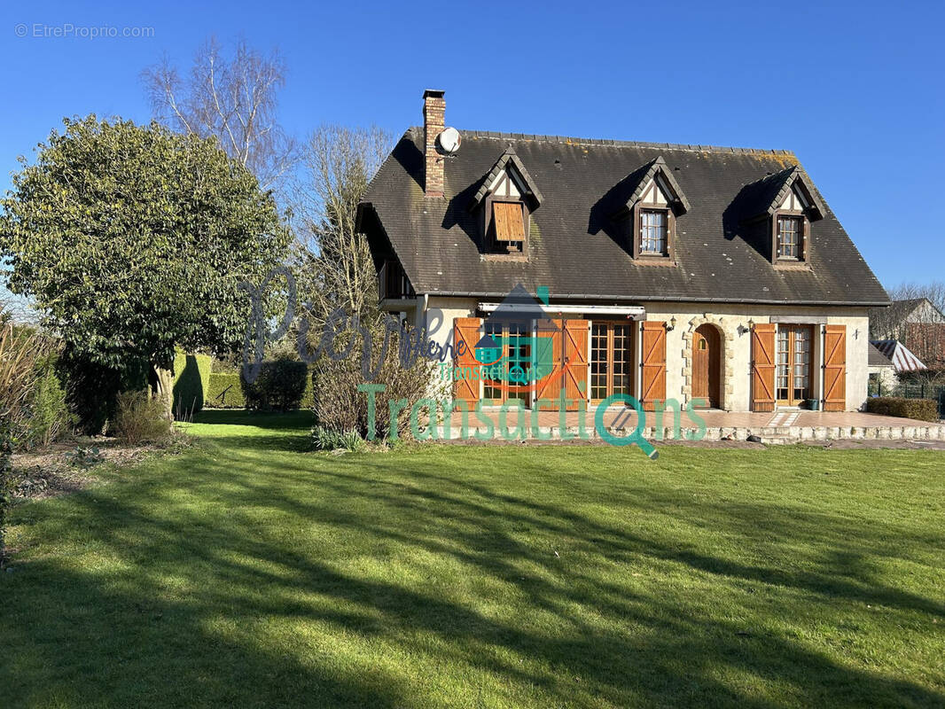 Maison à LA TRINITE-DU-MONT