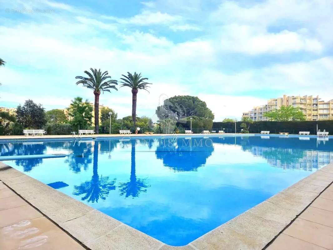 Appartement à MANDELIEU-LA-NAPOULE