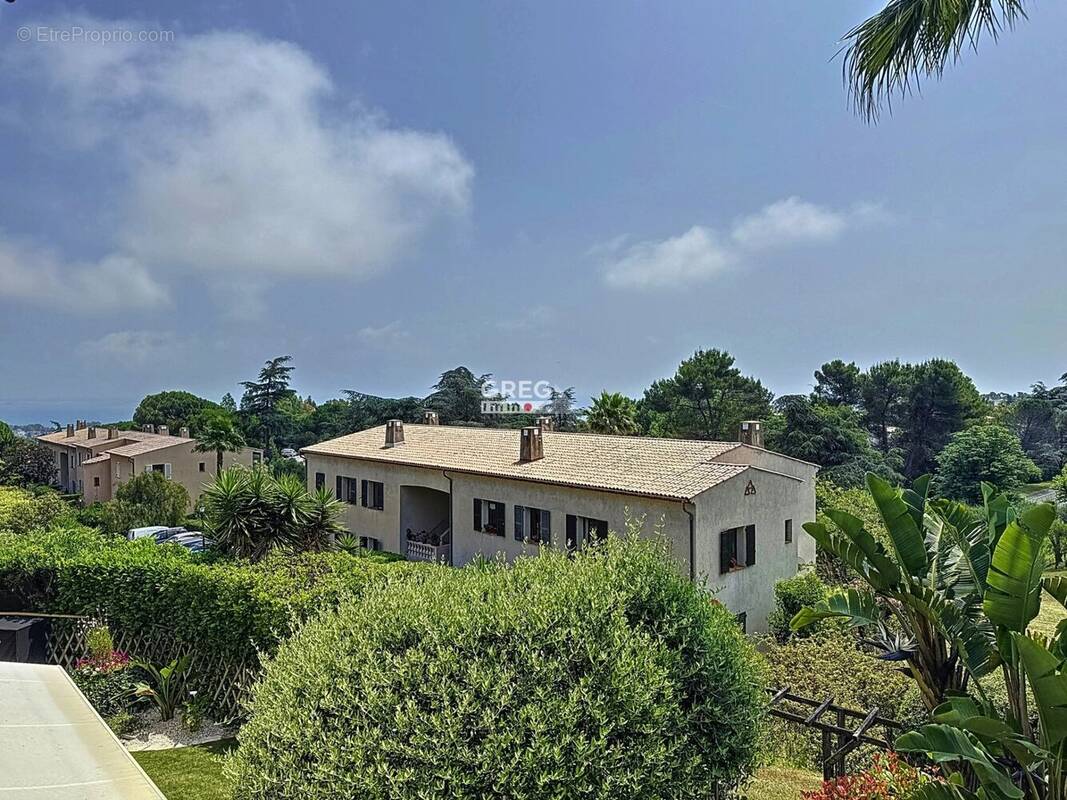 Appartement à VILLENEUVE-LOUBET