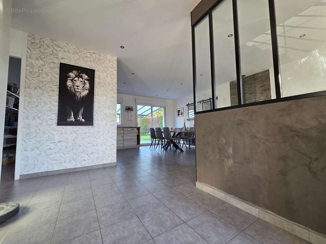 Maison à AIX-NOULETTE