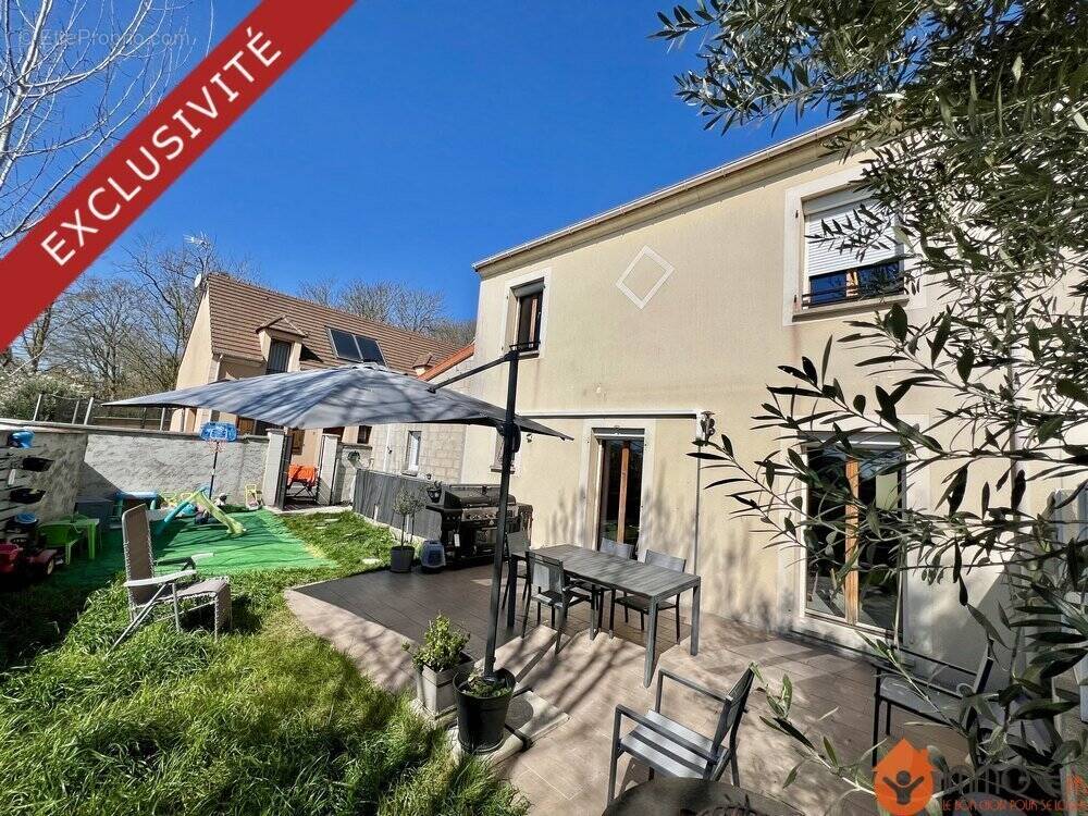Maison à ESBLY