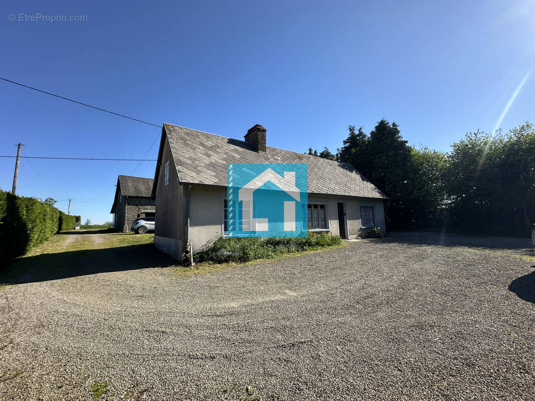 Maison à REFFUVEILLE