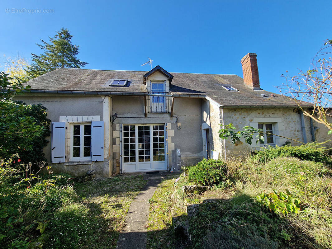Maison à ANGLES-SUR-L&#039;ANGLIN