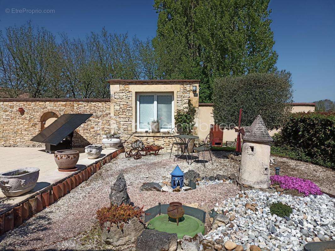 Maison à PRIGONRIEUX