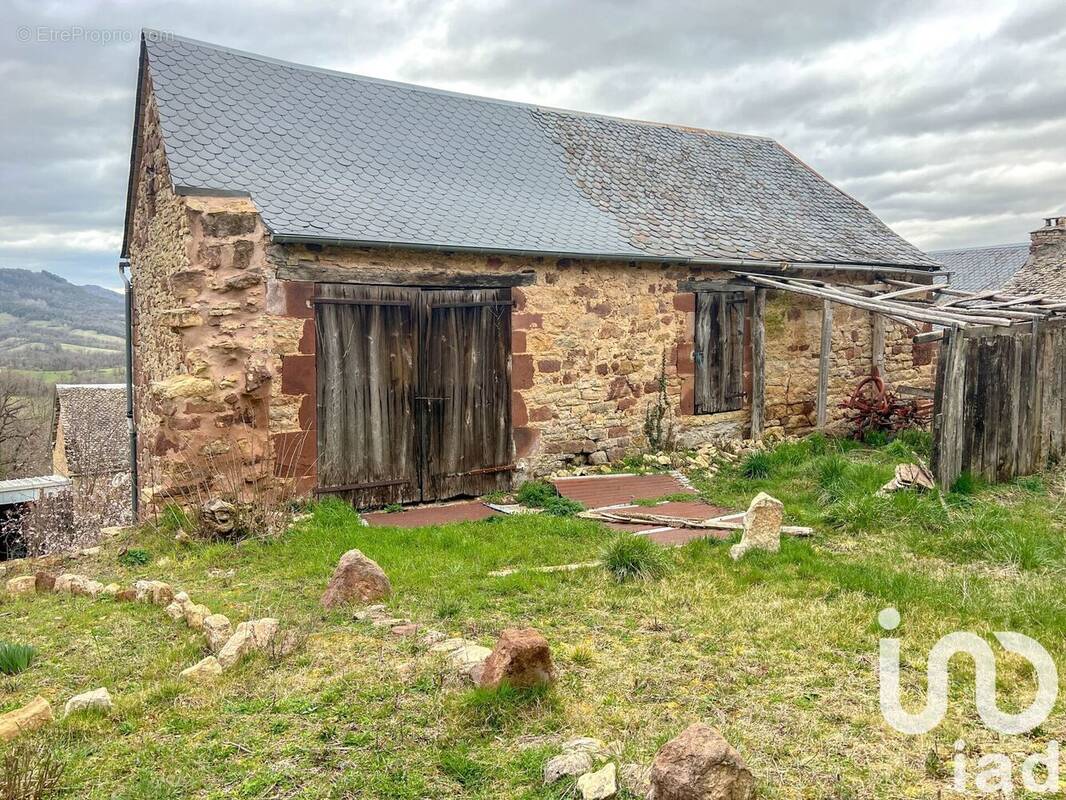 Photo 1 - Maison à SAINT-LAURENT-D&#039;OLT