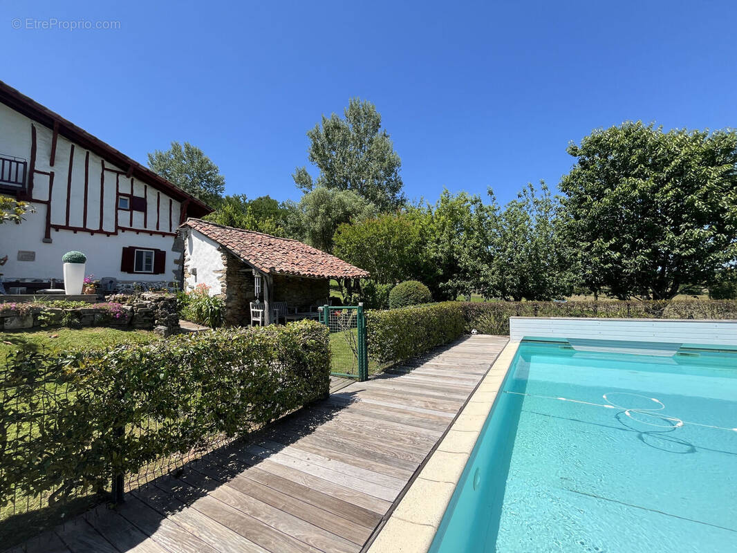 Photo 1 - Maison à SAINT-JEAN-PIED-DE-PORT