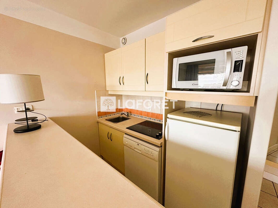 Appartement à SAINT-LAURENT-DU-VAR