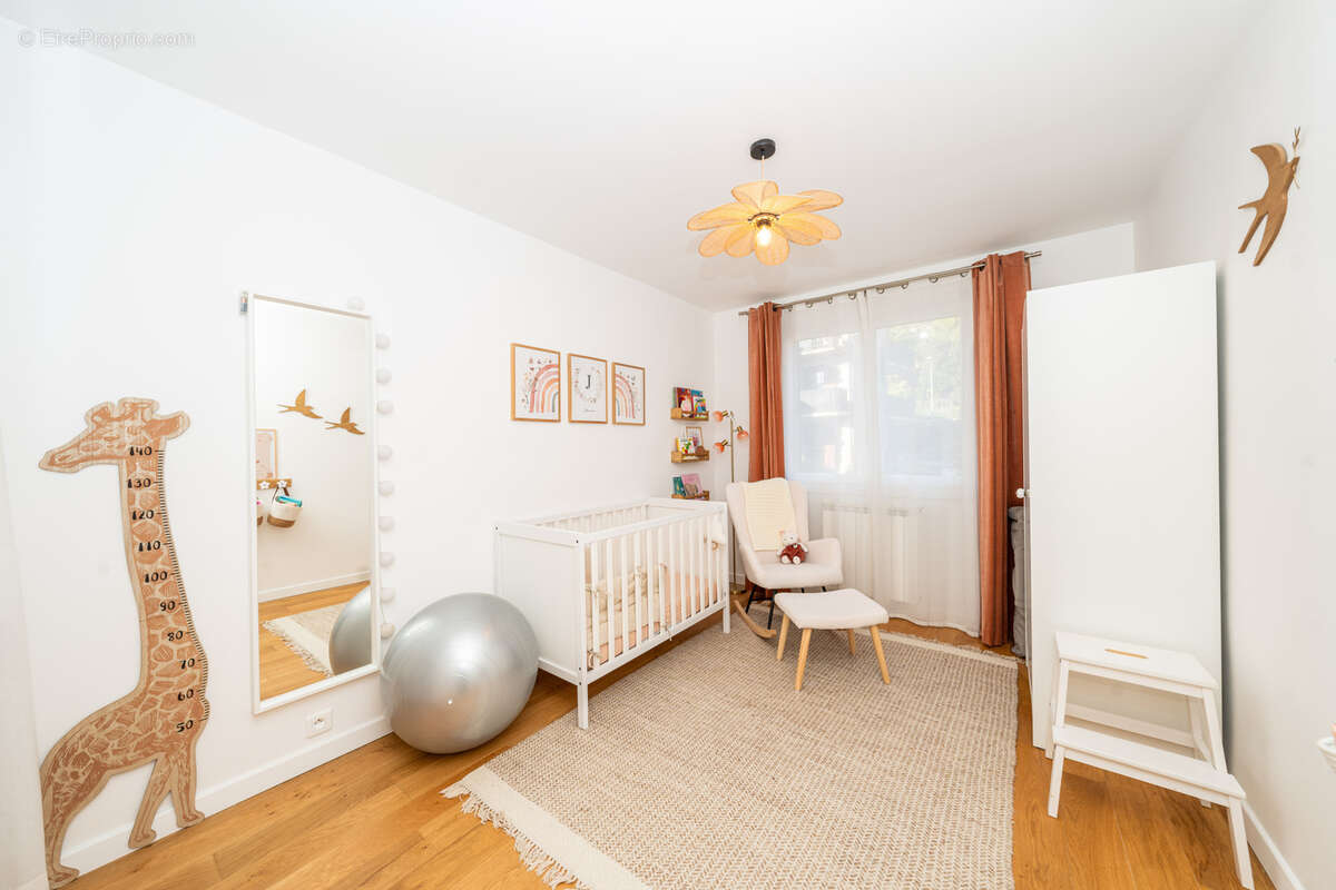 Appartement à VENCE