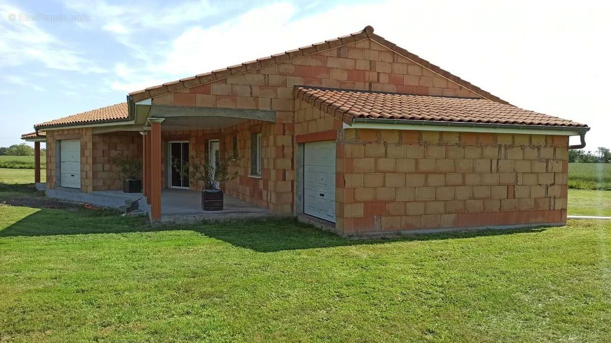 Maison à SIMANDRE