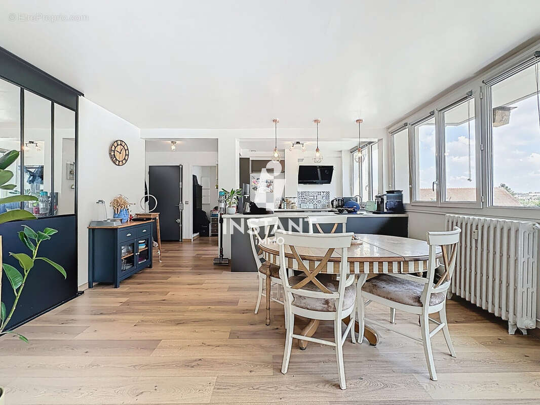 Appartement à SAINT-MAUR-DES-FOSSES