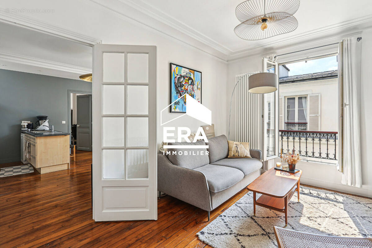 Appartement à PARIS-17E