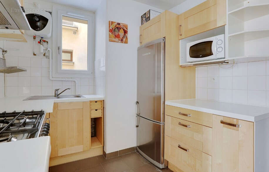 Appartement à PARIS-20E
