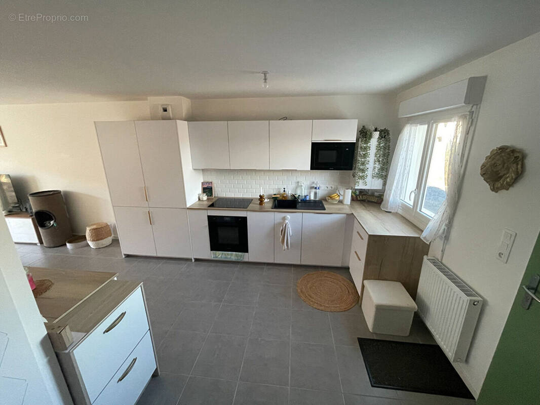 Appartement à LONS