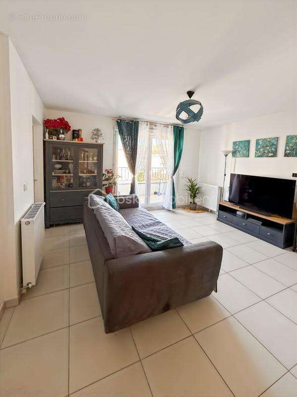 Appartement à BROU-SUR-CHANTEREINE