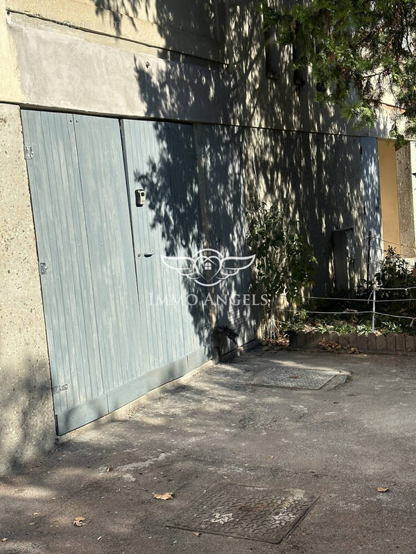 Parking à AVIGNON