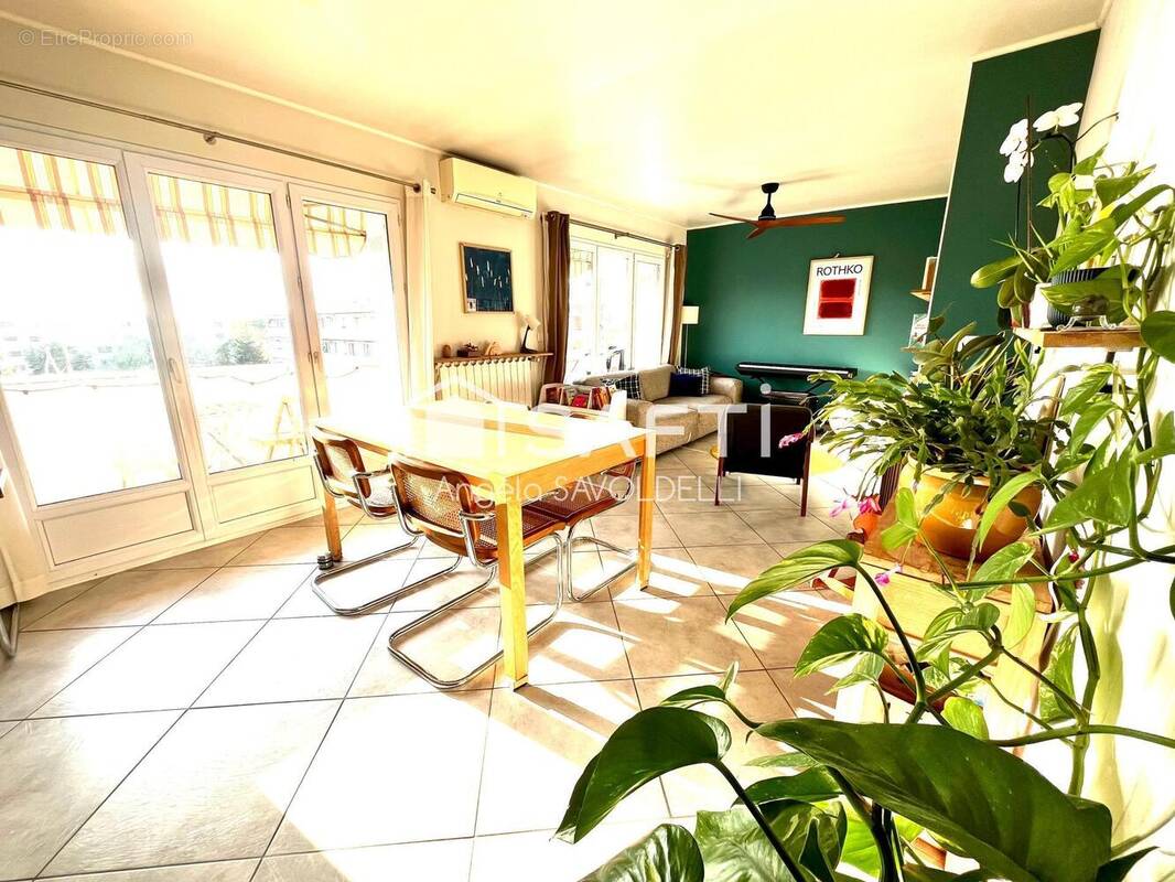 Photo 1 - Appartement à LE PRADET