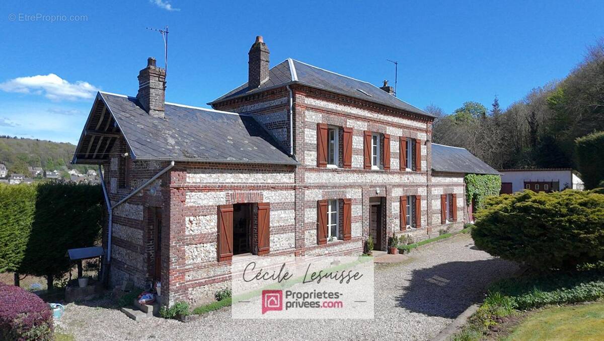 Maison à GRUCHET-LE-VALASSE
