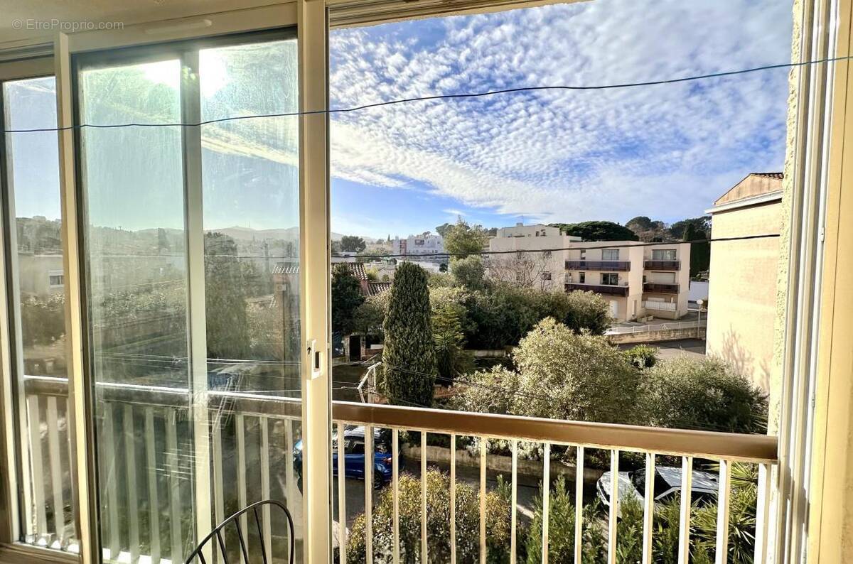 Appartement à SIX-FOURS-LES-PLAGES