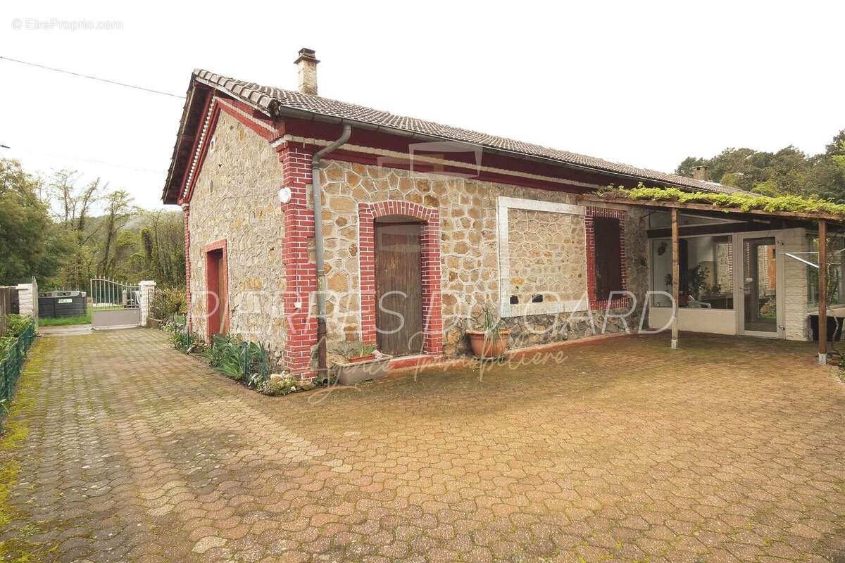 Maison à LE MARTINET