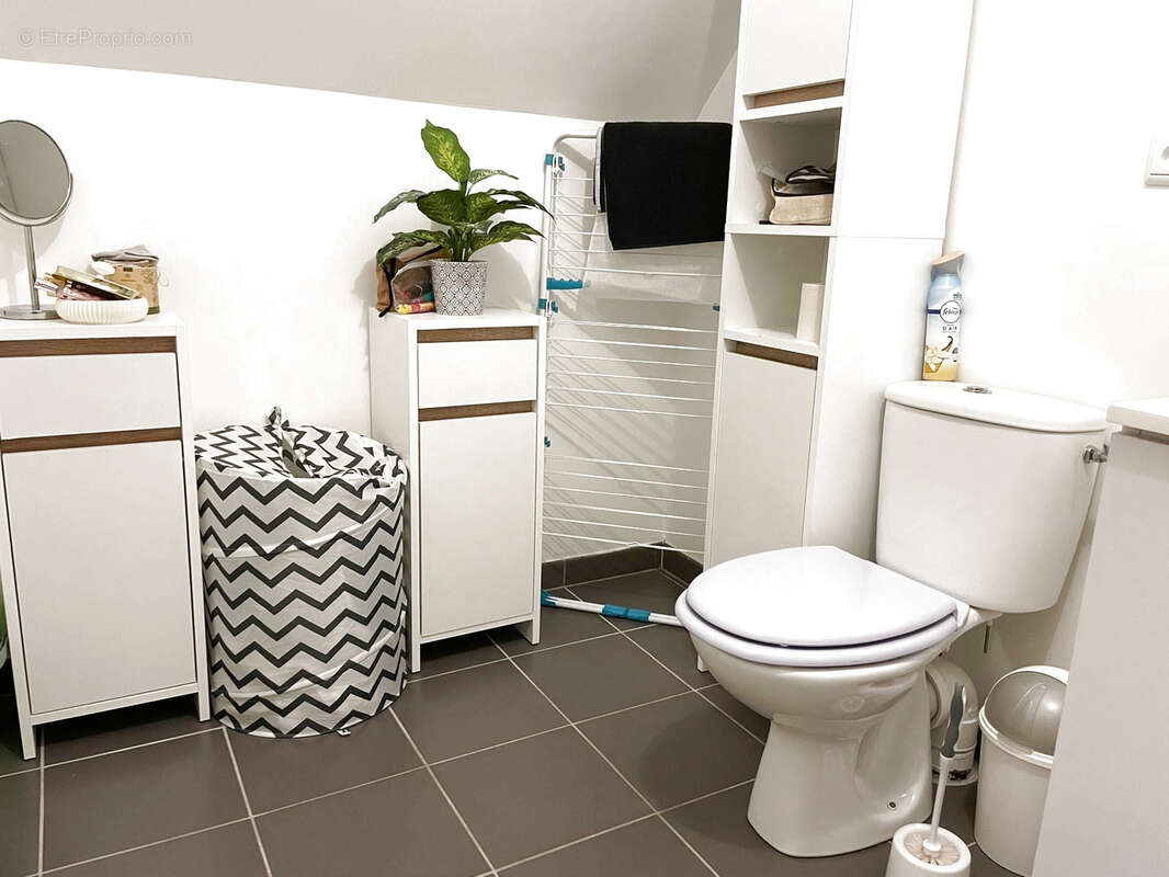 Appartement à LA CHAPELLE-EN-SERVAL