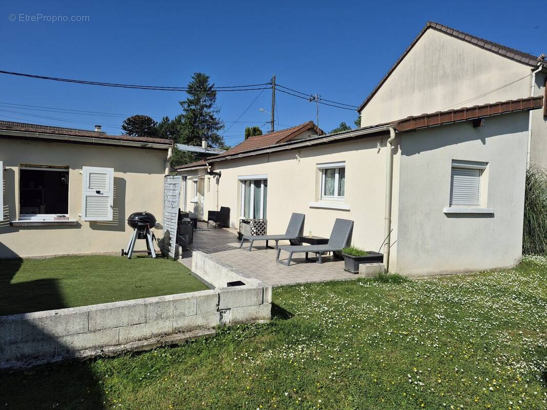 Maison à GOUSSAINVILLE
