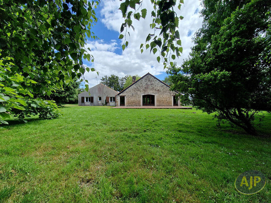 Maison à PAULX