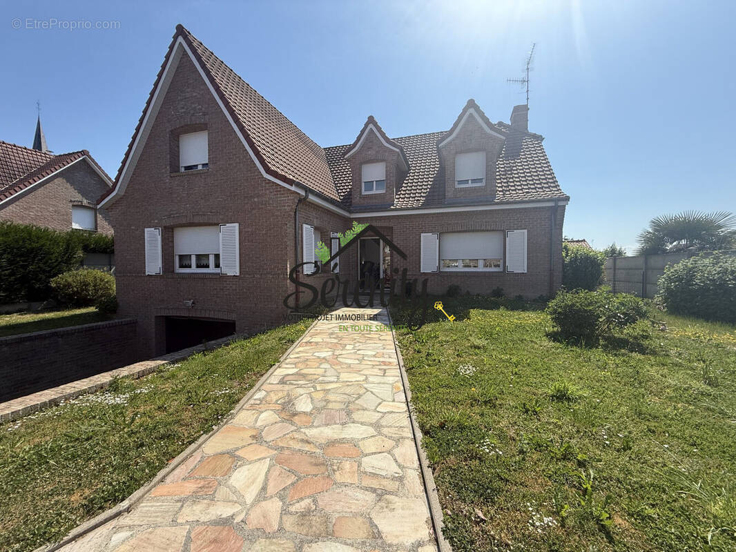 Maison à NEUVILLE-SAINT-REMY
