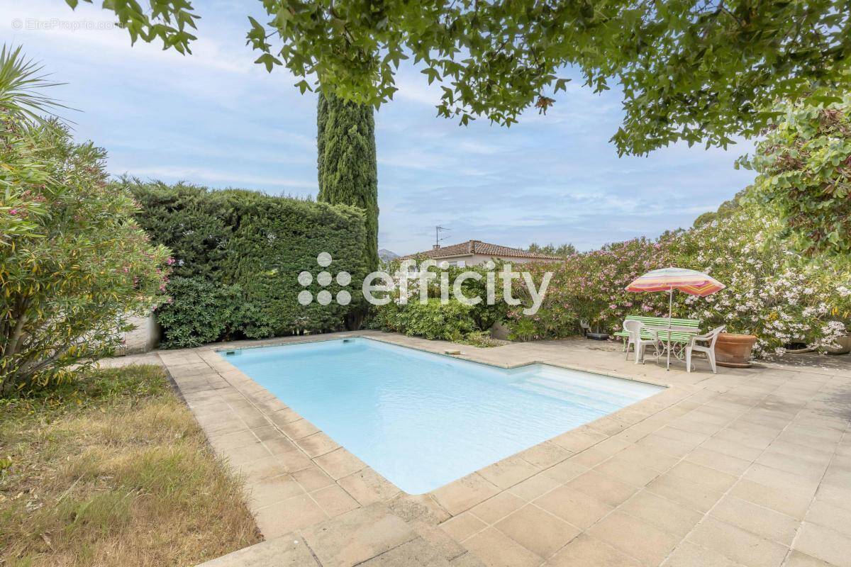 Maison à MARSEILLE-9E