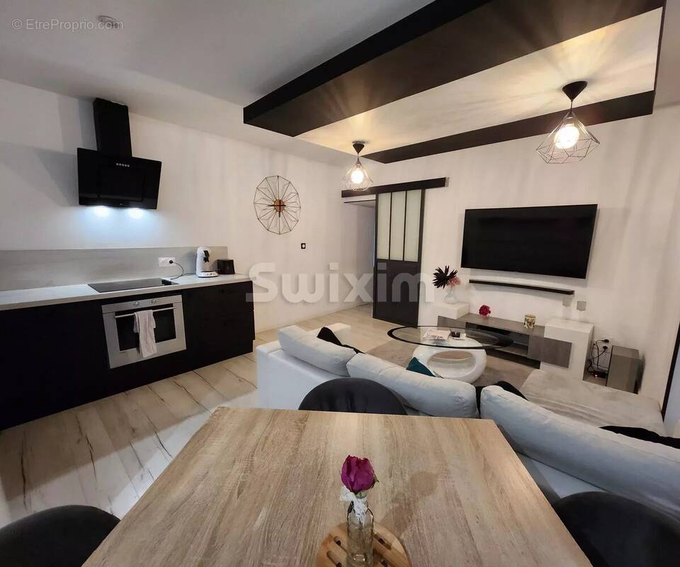 Appartement à POLIGNY