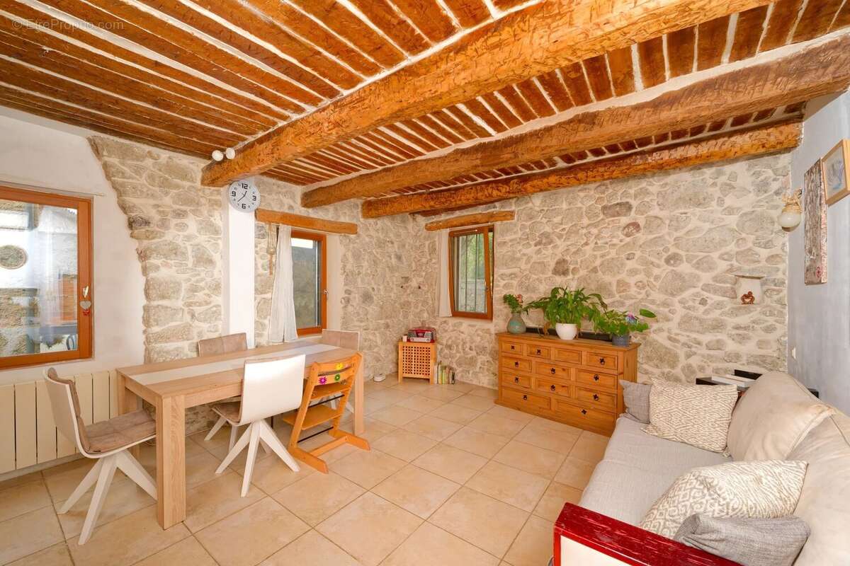 Maison à VILLENEUVE-LOUBET