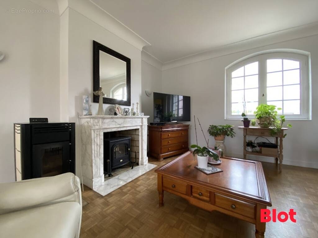 Maison à JANZE
