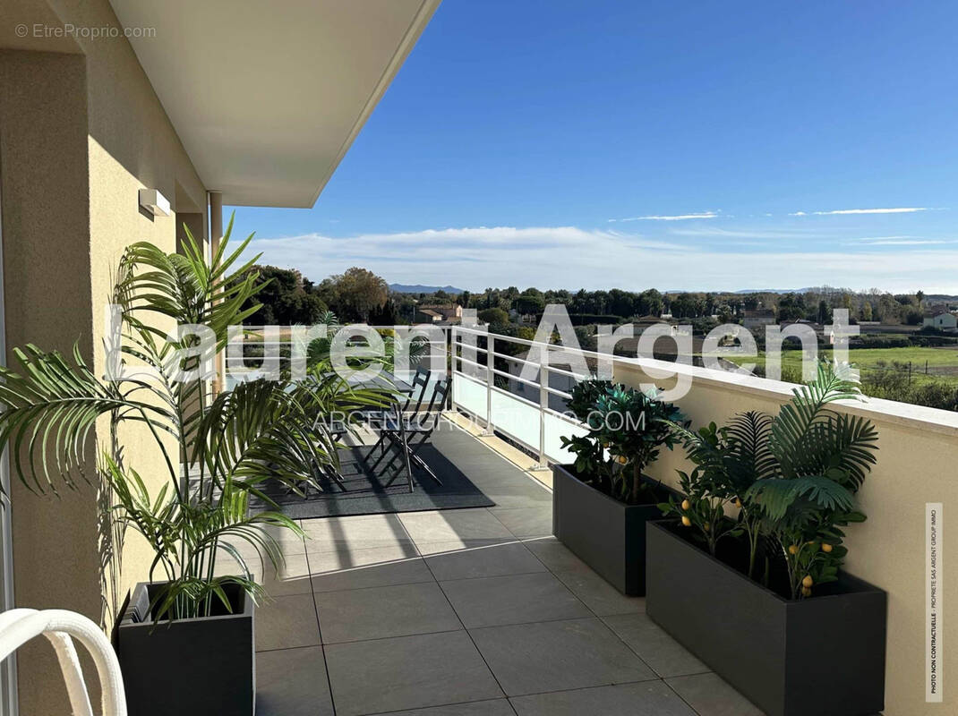 Appartement à HYERES