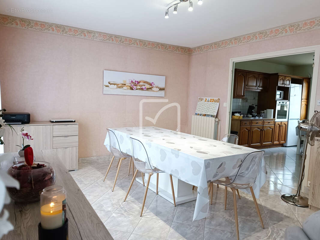 Maison à DUSSAC