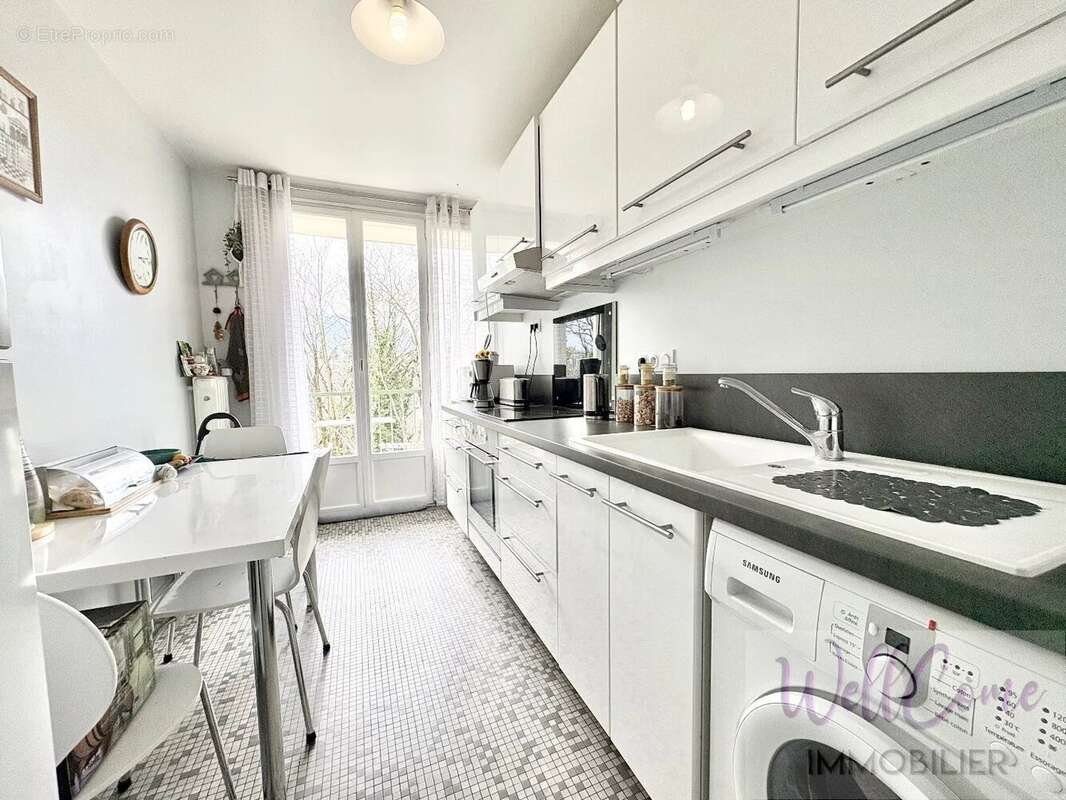 Appartement à AIX-LES-BAINS