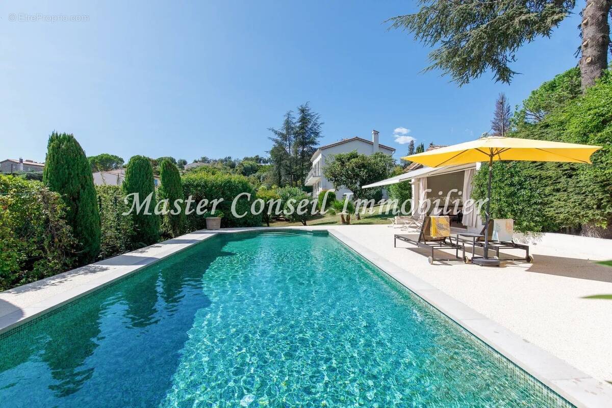 Maison à MOUGINS