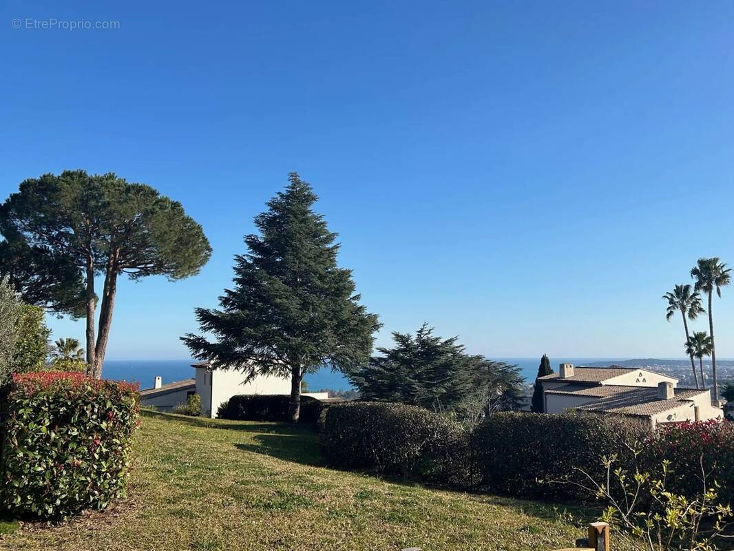 Appartement à VILLENEUVE-LOUBET