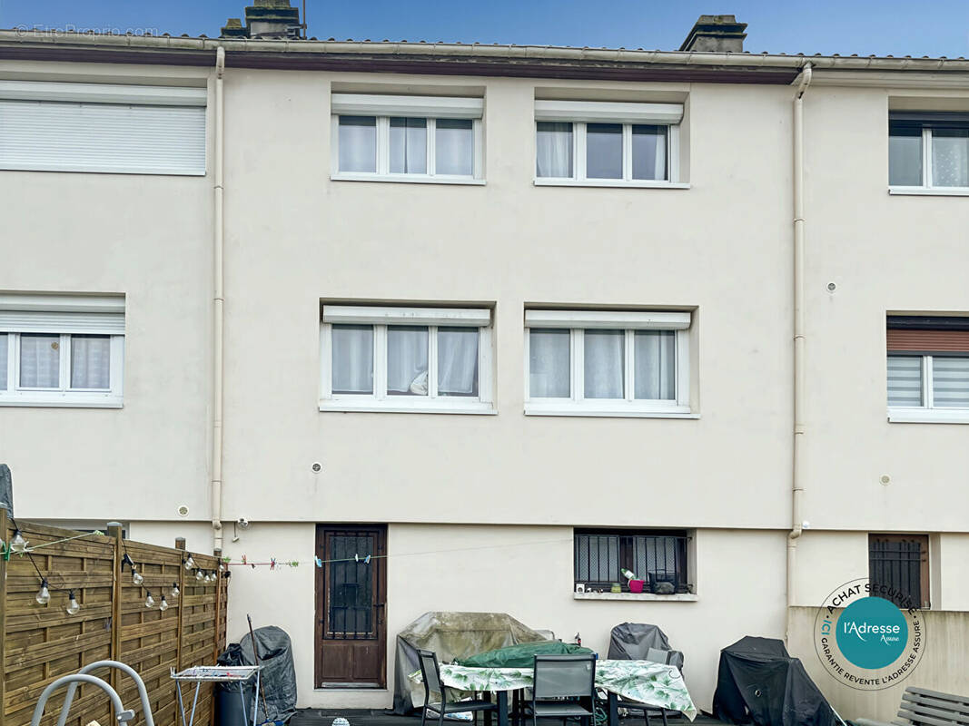 Maison à CHAMPCUEIL