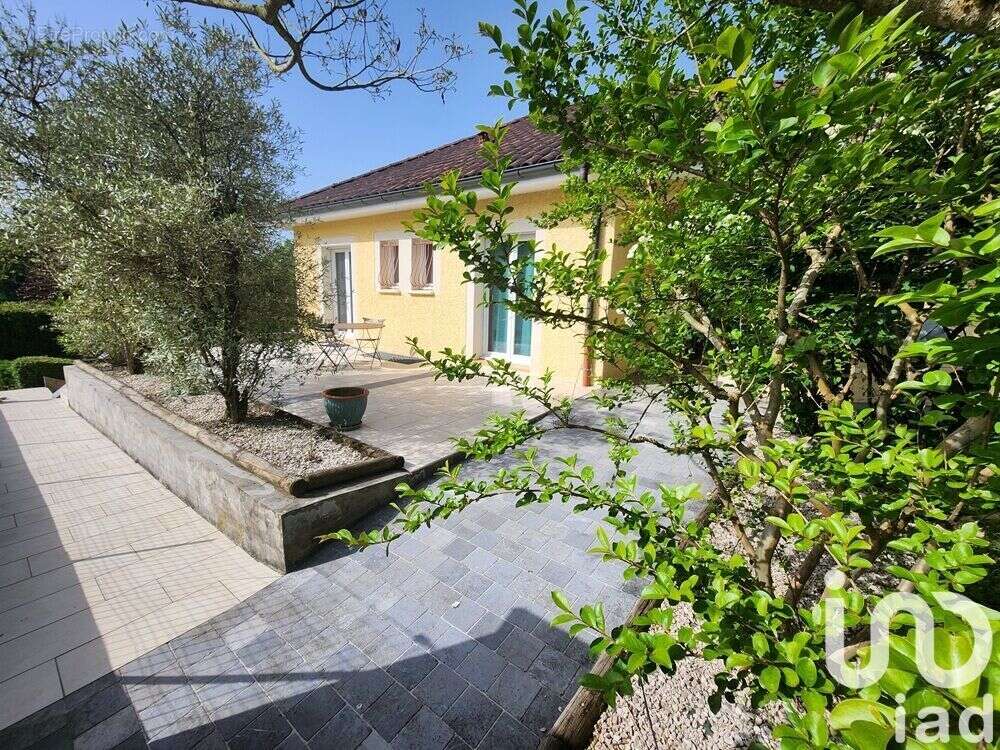 Photo 3 - Maison à CHAZEY-BONS