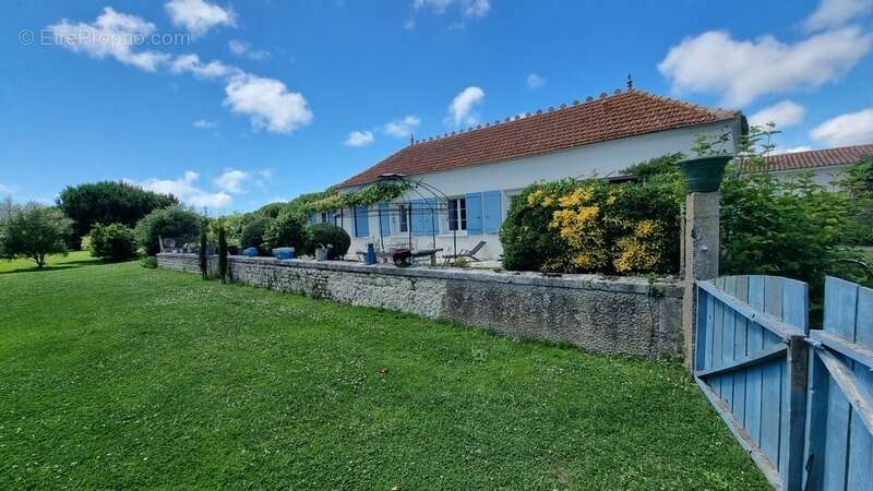 Maison à SAINT-PIERRE-D&#039;OLERON