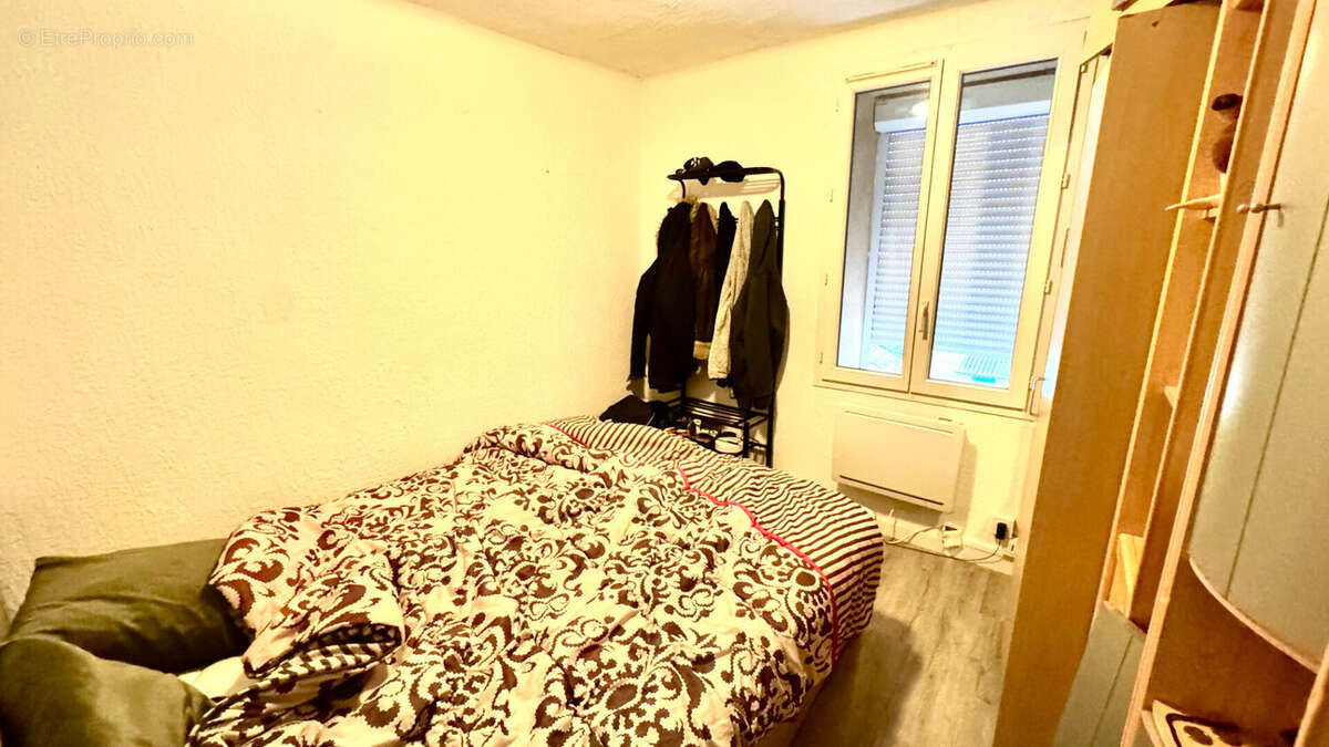 Appartement à ENTRAIGUES-SUR-LA-SORGUE
