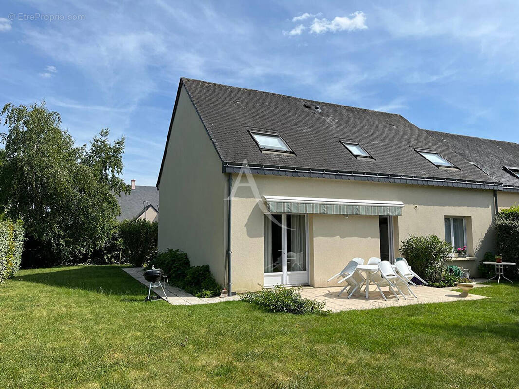 Maison à SAINT-BARTHELEMY-D&#039;ANJOU
