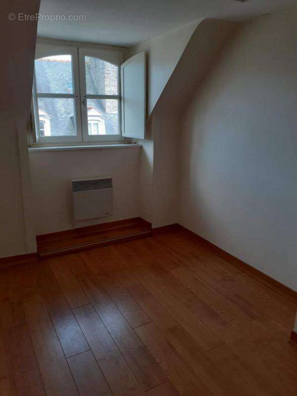 Appartement à FOUGERES