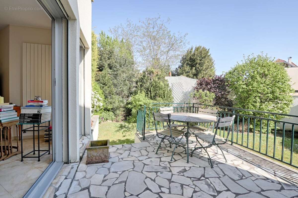 Maison à SAINT-MAUR-DES-FOSSES